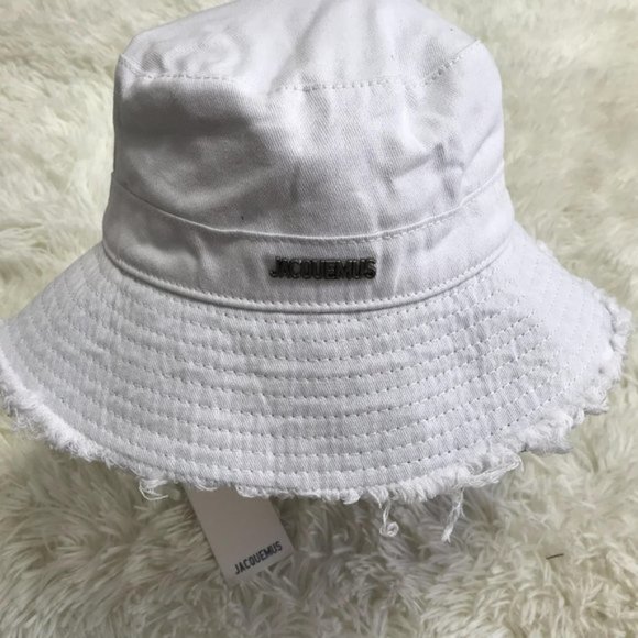 NWT White Bucket Hat Unisex - Picture 1 of 4